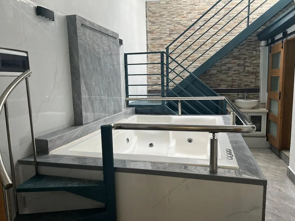 Luxury 2 Bed Room With Jacuzzi Patio Malecon Santo Domingo